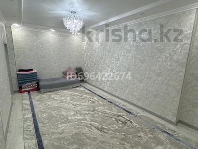 1-комнатная квартира · 56 м² · 2/9 этаж, 16-й мкр 76 — Трк Актау за 12 000 ₸