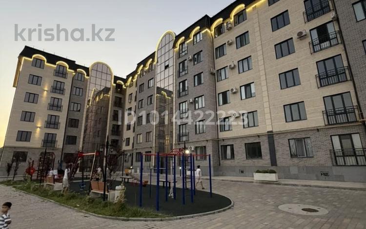 3-комнатная квартира · 97 м², Турасова 1/12 за 57 млн ₸ в Шымкенте, Аль-Фарабийский р-н — фото 2