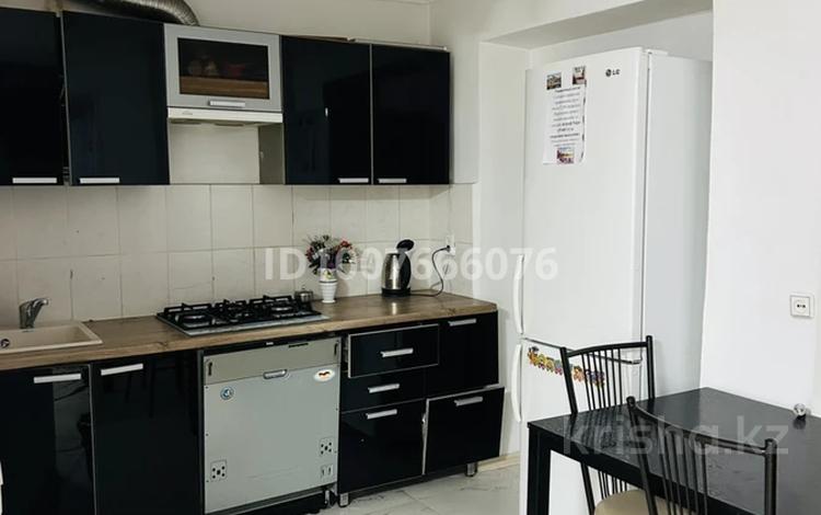 1-комнатная квартира · 40 м², Спартака за 9 000 ₸ в Семее — фото 2