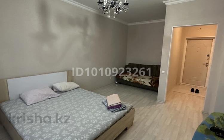1-комнатная квартира · 39 м² · 22/24 этаж, Кабанбай батыр 48/5 за 230 000 ₸ в Астане, Есильский р-н — фото 2