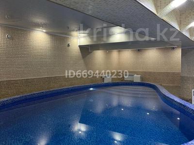 Дом · 8 комнат · 650 м², Дубок 2 мкр 90 — Ауэзовский район за 180 000 〒 в Алматы