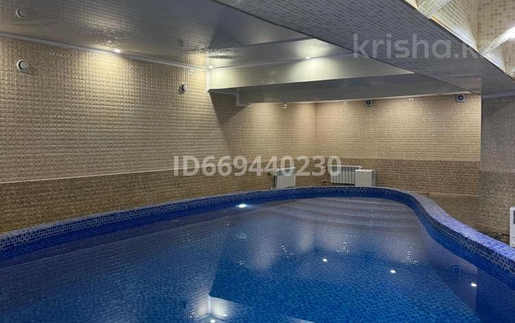 Дом · 8 комнат · 650 м², Дубок 2 мкр 90 — Ауэзовский район за 180 000 〒 в Алматы — фото 98
