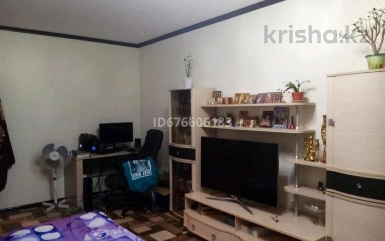 1-комнатная квартира · 39.4 м² · 1/5 этаж, мкр 4, Мкр. 4 13 за 15.5 млн ₸ в Уральске — фото 9