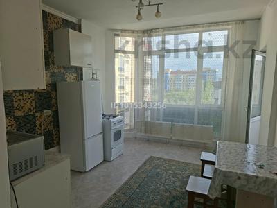 2-бөлмелі пәтер · 62 м² · 8/9 қабат, Ақсай-1А ш/а. 28Б, бағасы: 260 000 ₸ в Алматы, Ауэзовский р-н