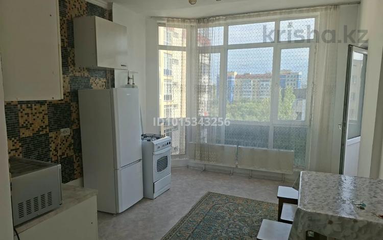 2-бөлмелі пәтер · 62 м² · 8/9 қабат, Ақсай-1А ш/а. 28Б, бағасы: 260 000 ₸ в Алматы, Ауэзовский р-н — фото 11
