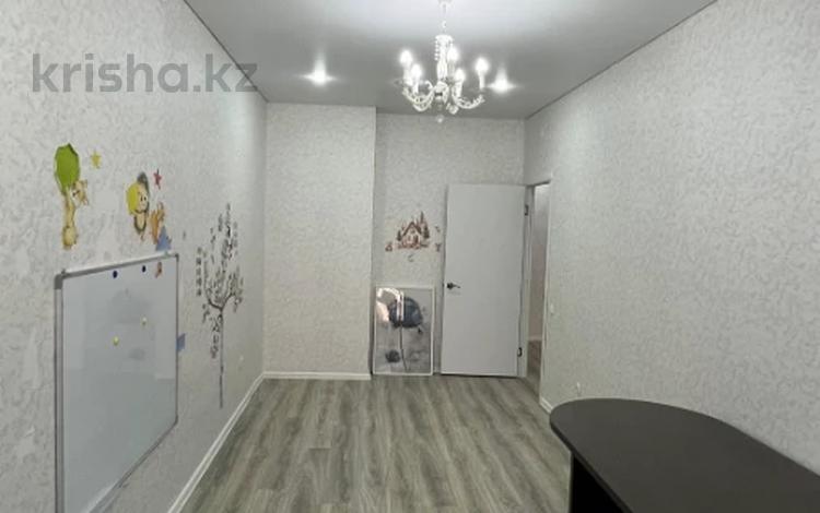 2-бөлмелі пәтер · 55 м² · 1/5 қабат, Микрорайон Береке 50, бағасы: 25.9 млн ₸ в Костанае — фото 2