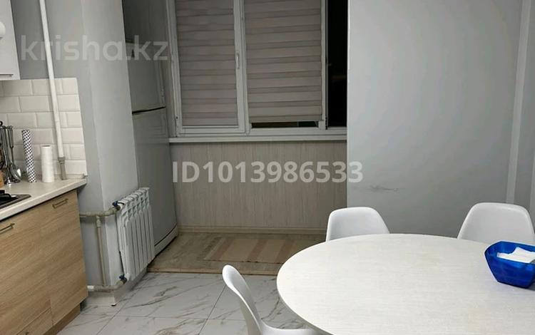 2-комнатная квартира · 60 м² · 8/9 этаж, Молдагуловой 45 за 400 000 ₸ в Алматы, Медеуский р-н — фото 2