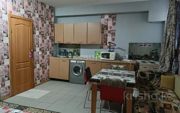 1-бөлмелі пәтер · 37 м² · 1/5 қабат, 3-ш/а. 22 — За кафе "Наурыз", бағасы: 10 000 ₸ в Актау, 3-й мкр — фото 2