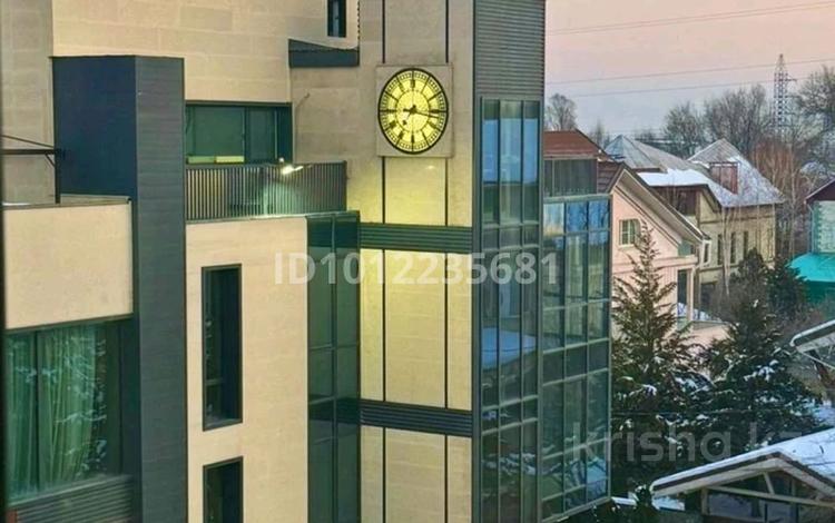3-бөлмелі пәтер · 81 м² · 1/3 қабат, мкр Таусамалы, ​Герольда Бельгера 1Б — Жандосова-Яссауи, бағасы: 66 млн ₸ в Алматы, Наурызбайский р-н — фото 2