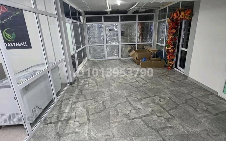 Свободное назначение, офисы, магазины и бутики, склады, салоны красоты, медцентры и аптеки, развлечения, кабинеты и рабочие места · 55 м² за 250 000 ₸ в Астане, Есильский р-н — фото 2