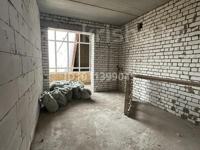 3-комнатная квартира · 100 м² · 4/4 этаж, мкр Жулдыз, Мамбетова 40 за 20.5 млн ₸ в Уральске