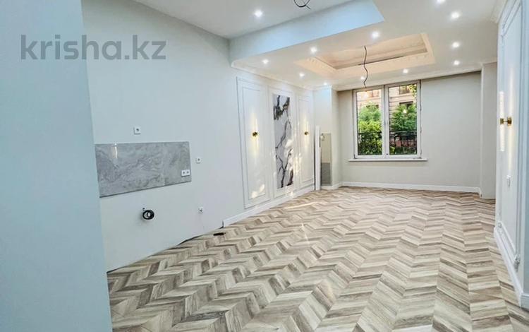 3-комнатная квартира · 108 м², мкр Мирас, мкр. Мирас 157 за 120 млн ₸ в Алматы, Бостандыкский р-н — фото 2