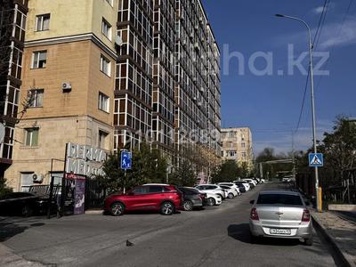 Еркін, кеңселер, дүкендер мен бутиктер, қоғамдық тамақтану орны, сұлулық салондары, медорталықтар мен дәріханалар, білім орталықтары, ойын-сауық · 100 м², бағасы: 79 млн ₸ в Шымкенте, Аль-Фарабийский р-н