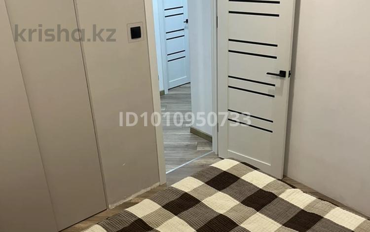 3-комнатная квартира · 63 м² · 3/6 этаж, проспект Абылай хана 24 — поликлиника виамедис, кокшетау молл за 25 млн 〒 в Кокшетау — фото 2