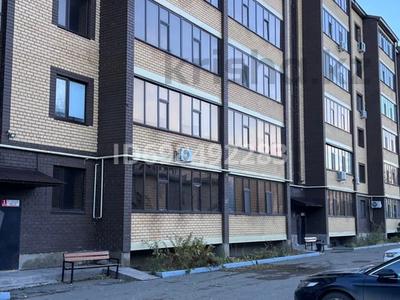 2-бөлмелі пәтер · 61 м² · 6/6 қабат, мкр Строитель 37/2, бағасы: 27 млн ₸ в Уральске