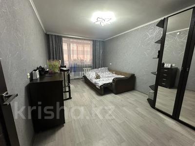 2-комнатная квартира, 56 м², 3/3 этаж помесячно, Ибраева 2 за 160 000 〒 в Петропавловске