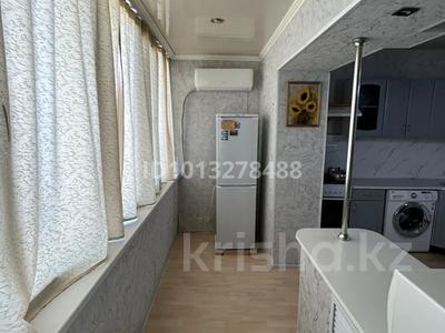 2-комнатная квартира · 54 м² · 3/9 этаж, 7-й мкр 15 — Вечный огонь за 10 000 ₸ в Актау