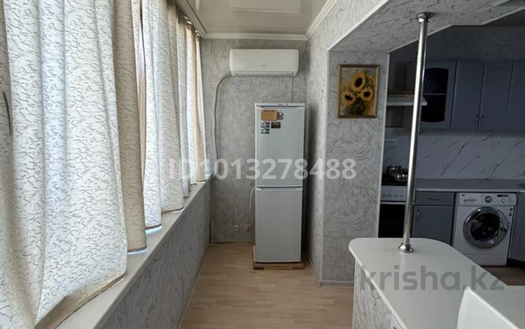 2-комнатная квартира · 54 м² · 3/9 этаж, 7-й мкр 15 — Вечный огонь за 10 000 ₸ в Актау — фото 2