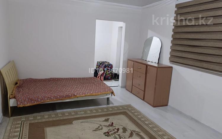 1-комнатная квартира · 30 м² · 1 этаж, мкр Боралдай (Бурундай) 15 за 80 000 ₸ в Алматы, Алатауский р-н — фото 2
