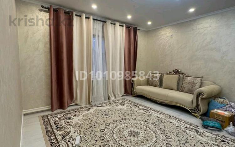 Отдельный дом · 4 комнаты · 220 м² · 8 сот., Шажимова 16 за 20 млн ₸ в Атырау — фото 2