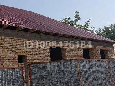 Жеке үй · 4 бөлме · 150 м² · 6 жүзд., Қайнар Бұлақ, Толстого 18, бағасы: 13 млн ₸ в Шымкенте, Абайский р-н