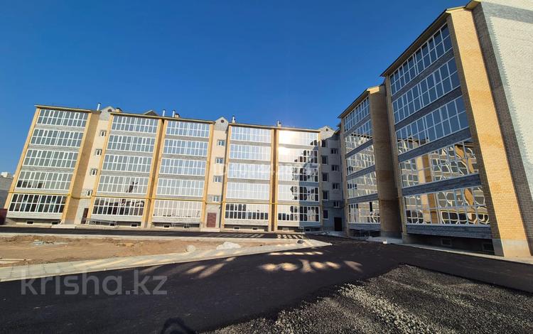 2-бөлмелі пәтер · 74 м², Мкр. Акжайык 24 — мкр. Акжайык, бағасы: 19 млн ₸ в Уральске — фото 5