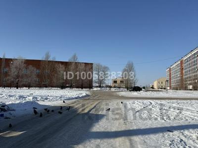 2-комнатная квартира · 64.1 м² · 1/5 этаж, мкр. Зачаганск пгт, Қамбар батыра 4 — Камбар батыр за 26.5 млн ₸ в Уральске
