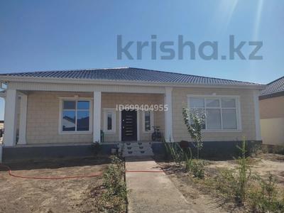 Отдельный дом · 4 комнаты · 227 м² · 10 сот., мкр Атырау-2, 7 улица за 68 млн ₸ в мкр	Атырау-2