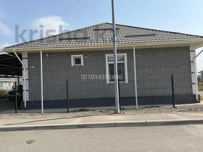 Отдельный дом · 3 комнаты · 96 м² · 5 сот., Рахымбаева 2/30 — 10 лет незовисимости за 62 млн ₸ в 