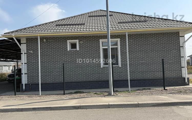 Отдельный дом · 3 комнаты · 96 м² · 5 сот., Рахымбаева 2/30 — 10 лет незовисимости за 62 млн ₸ в  — фото 2