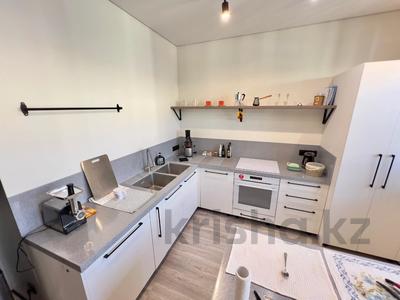 3-комнатная квартира · 90 м², Айманова за 69 млн 〒 в Алматы, Бостандыкский р-н