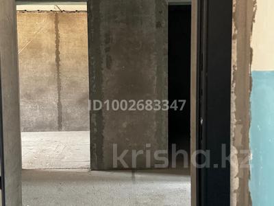 4-бөлмелі пәтер · 61 м² · 2/2 қабат, Казбек Би 1 — Районный акимат, бағасы: 11 млн ₸ в Шардара