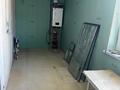 4-бөлмелі пәтер · 61 м² · 2/2 қабат, Казбек Би 1 — Районный акимат, бағасы: 11 млн ₸ в Шардара — фото 14