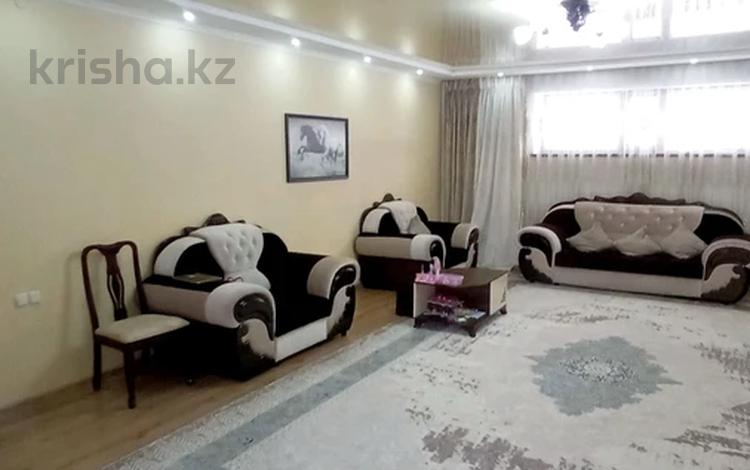 Отдельный дом • 6 комнат • 200 м² • 10 сот., Жастар за 50 млн 〒 в Талдыкоргане — фото 4
