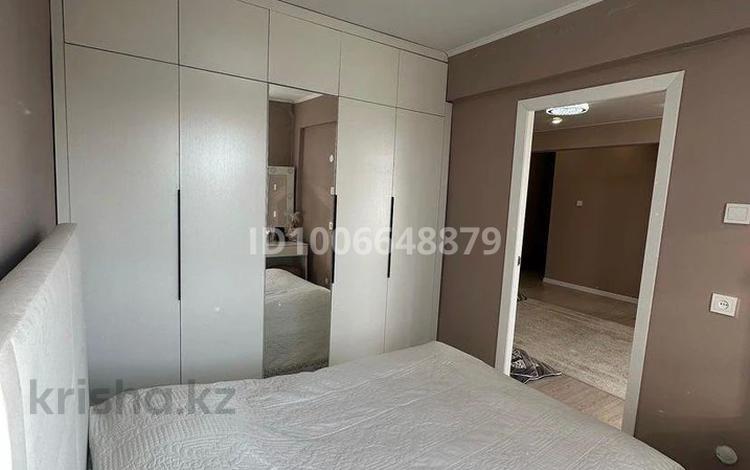 2-бөлмелі пәтер · 38 м² · 5/5 қабат, Кабанбай батыра 134 — Центральный рынок, бағасы: 200 000 ₸ в Усть-Каменогорске, Ульбинский — фото 2