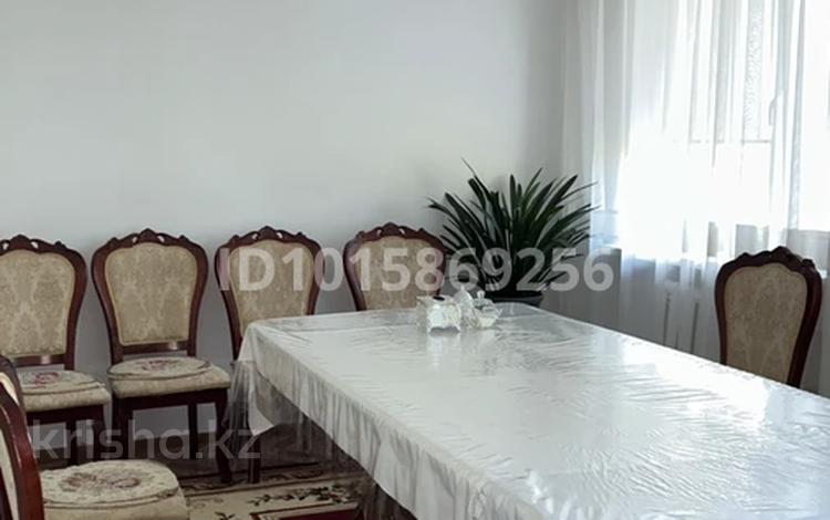 4-бөлмелі пәтер · 76.3 м² · 4/5 қабат, Восток-1 ш/а. 6/1, бағасы: 23 млн ₸ в Караганде, Алихана Бокейханова р-н — фото 2