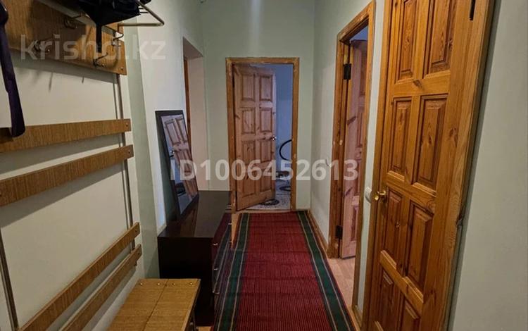 2-бөлмелі пәтер · 46 м² · 3 қабат, Сатпаева — На площаде Металлургов, бағасы: 200 000 ₸ в Жезказгане — фото 2
