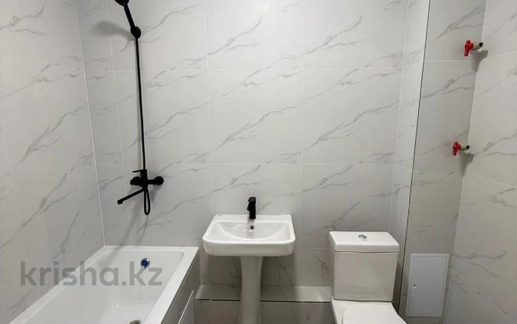 3-комнатная квартира · 62.5 м² · 9/10 этаж, Розы Боглановой 1 — САМАЯ ДЕШЕВАЯ ЦЕНА за ~ 35.2 млн ₸ в Астане — фото 9