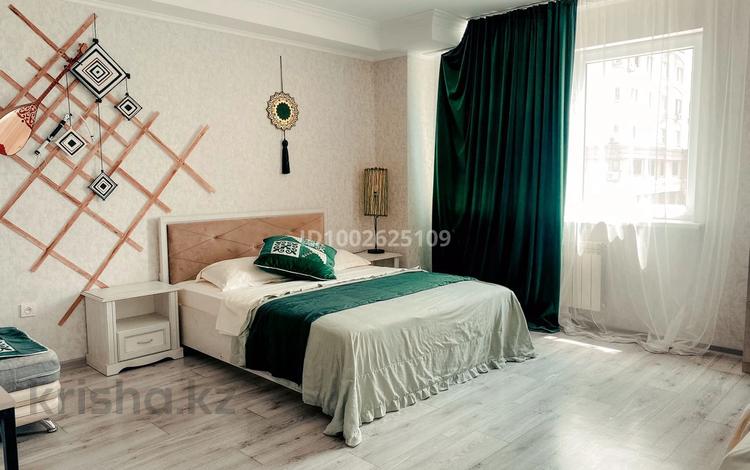1-бөлмелі пәтер · 65 м² · 7/25 қабат, Абиша Кекилбайулы 264, бағасы: 20 000 ₸ в Алматы, Бостандыкский р-н — фото 2