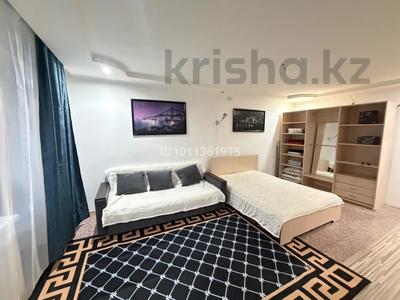 1-комнатная квартира · 41 м² · 3/5 этаж, Курмангазы 163 за 12 000 ₸ в Уральске, мкр Школьник