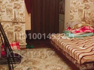 Продажа квартир в Алматы: 1-комнатная квартира · 11 м² · 1/5 этаж, мкр Аксай-5 — Возле мечети за 9.8 млн 〒 1-комнатная квартира · 11 м² · 1/5 этаж, мкр Аксай-5 — Возле мечети за 9.8 млн 〒 в Алматы, Ауэзовский р-н