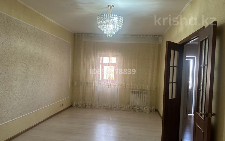 3-комнатная квартира, 89 м², 5/9 этаж помесячно, Шымсити — 135 школа қасы