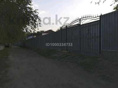 Жеке үй · 3 бөлме · 75 м² · 10 сот., Цветочная 74, бағасы: 14 млн 〒 в Комсомоле