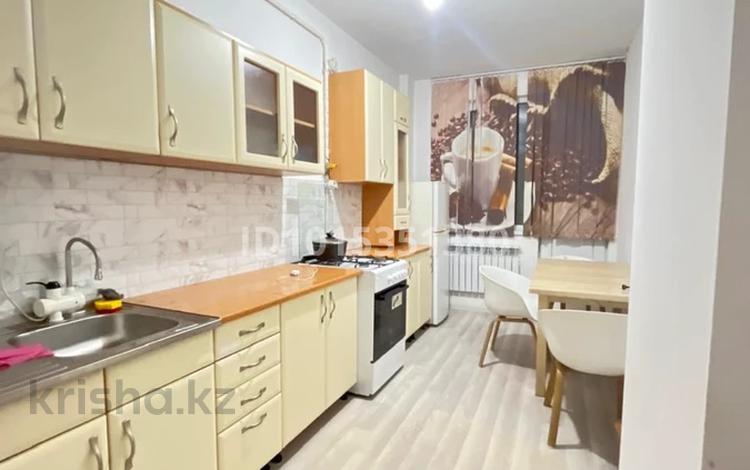 2-комнатная квартира · 69 м² · 5/5 этаж, мкр Улы Дала 69 за 140 000 ₸ в Таразе — фото 2