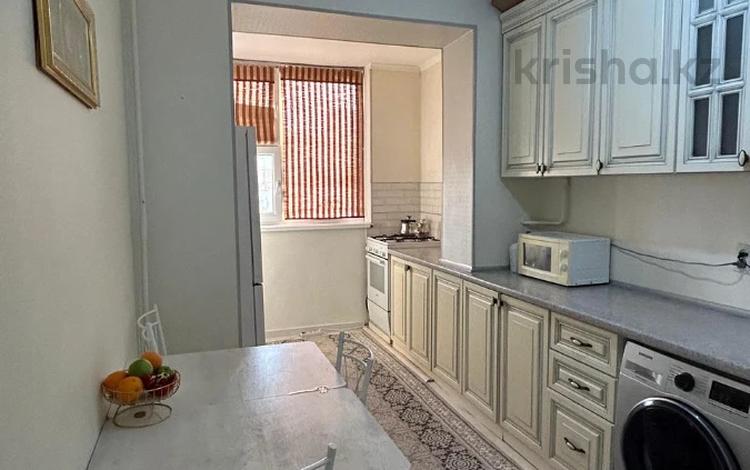 3-комнатная квартира · 70 м² · 4/5 этаж, 28-й мкр 35 за 19.5 млн ₸ в Актау — фото 2