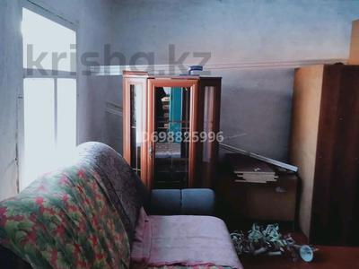 Отдельный дом · 2 комнаты · 35 м², Закари Белибаева — Напротив Ресторана Ислана за 30 000 〒 в Семее, Красный Кордон