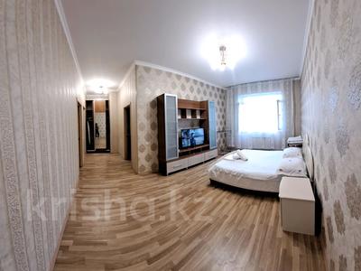 1-комнатная квартира · 60 м² · 7/16 этаж, Абая 150/230 за 15 000 〒 в Алматы, Бостандыкский р-н