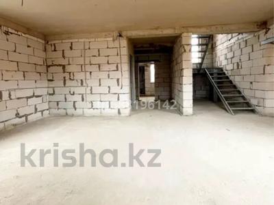 Отдельный дом · 5 комнат · 150 м² · 7 сот., мкр Уркер, Е 648 16 за 53 млн 〒 в Астане, Нура р-н