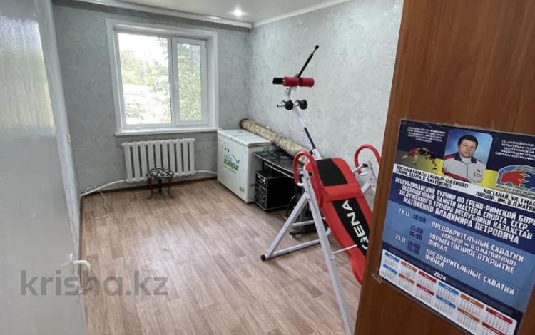 3-комнатная квартира · 59 м² · 2/2 этаж, Узкоколейная 2/4 за 15.9 млн ₸ в Костанае — фото 9
