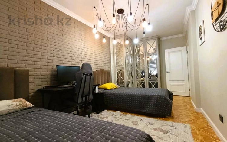 4-комнатная квартира · 112 м² · 4/13 этаж, Макатаева — Муратбаева за 125 млн ₸ в Алматы, Алмалинский р-н — фото 4